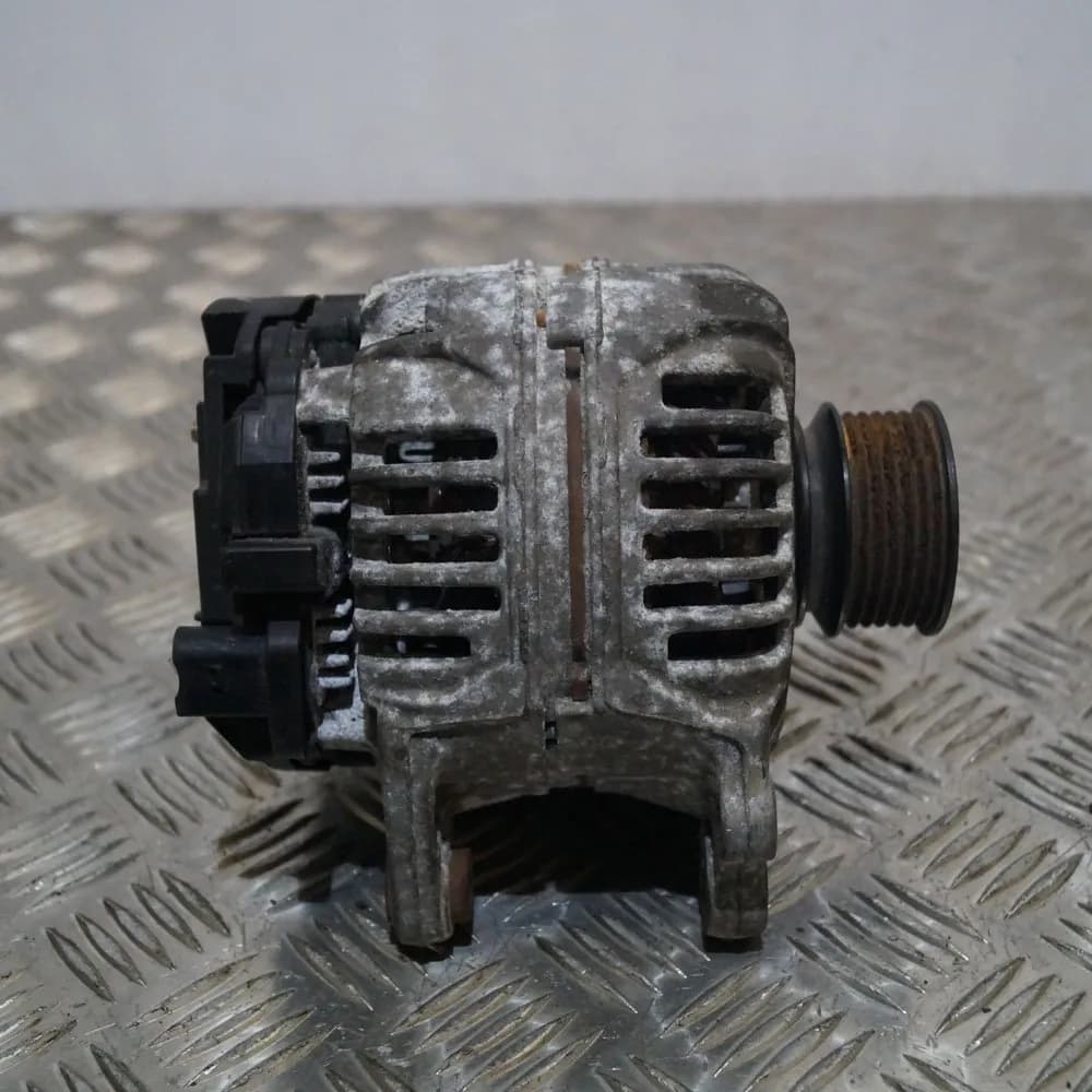 AUDI A3 8L1 2001 Alternator Generator
