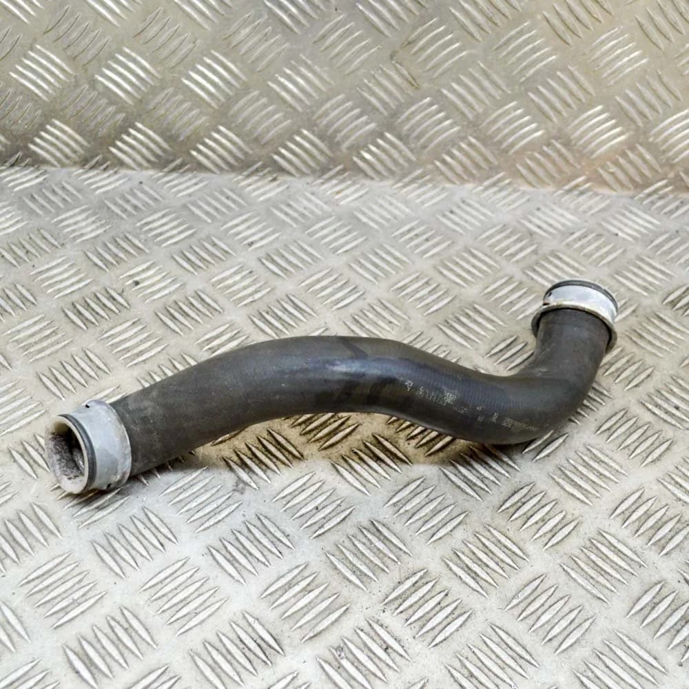 MERCEDES-BENZ E W212 220 BlueTEC Left Side Water Radiator Hose A2045011582 130kw