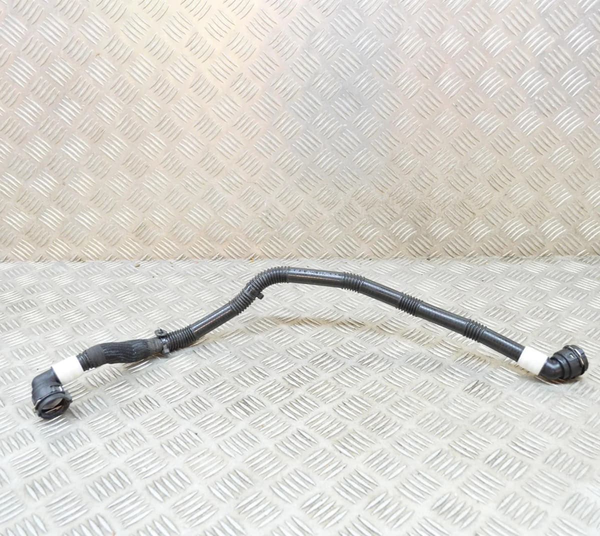 TESLA MODEL 3 Left Side Water Coolant Radiator Pipe Hose 1077589-00-D 2018