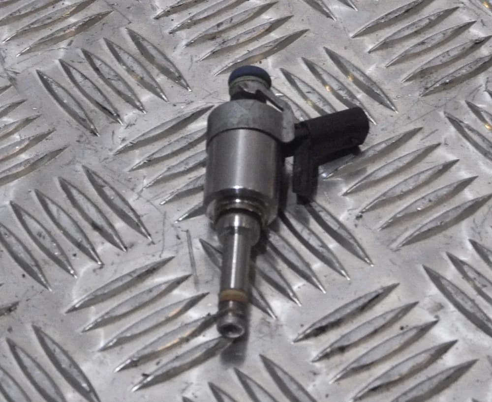AUDI A5 Cabrio 8F7 2013 Fuel Injector Kit 06L906036C