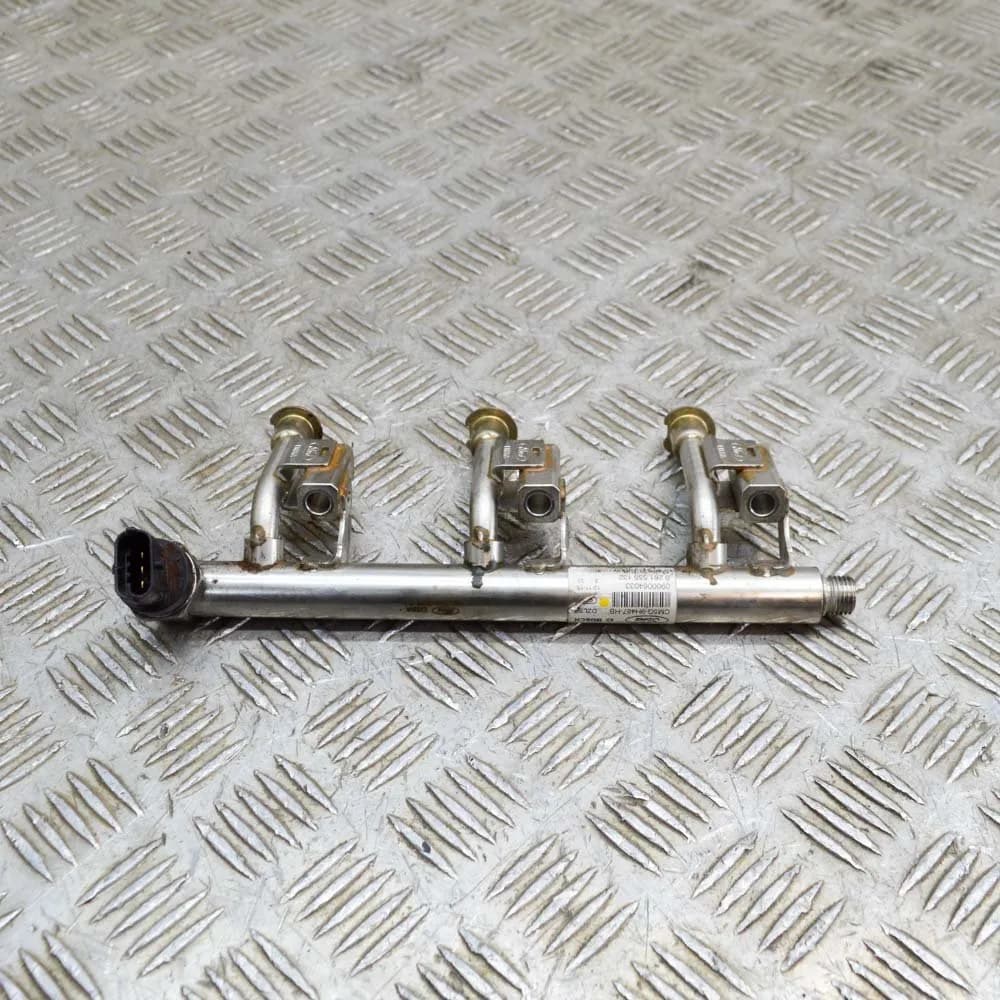 FORD FIESTA MK6 WT Fuel Rail W/ Sensor CM5G-9H487-HB 1.0 Petrol 59kw 2013