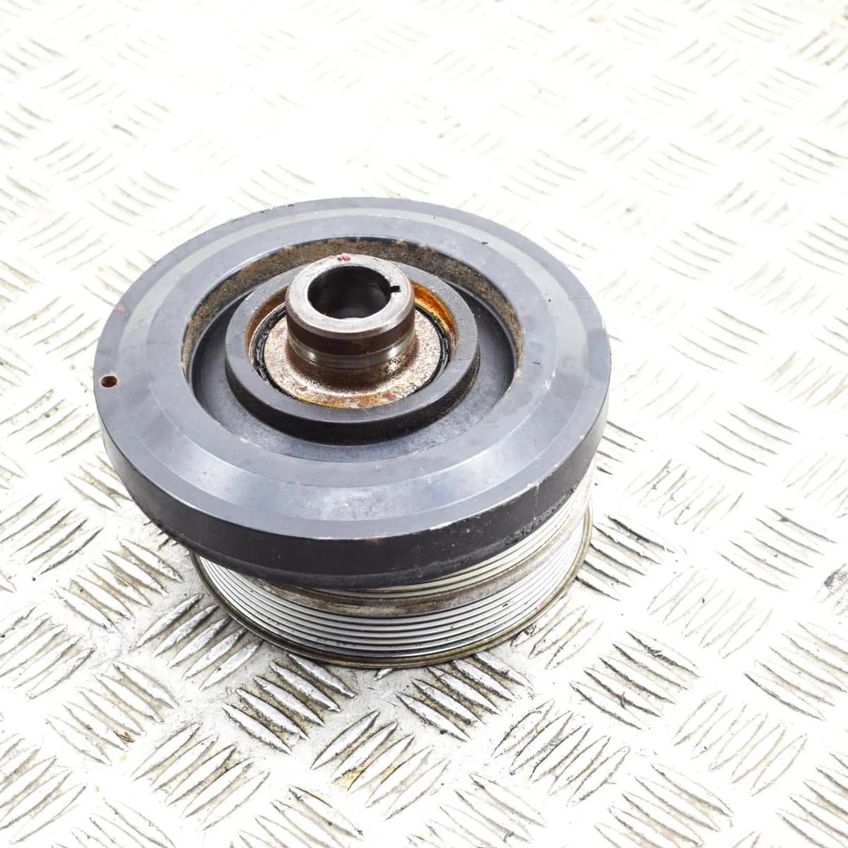 BMW 5 F10 550 i xDrive Crankshaft Pulley 7570264 4.40 Petrol 300kw 2012