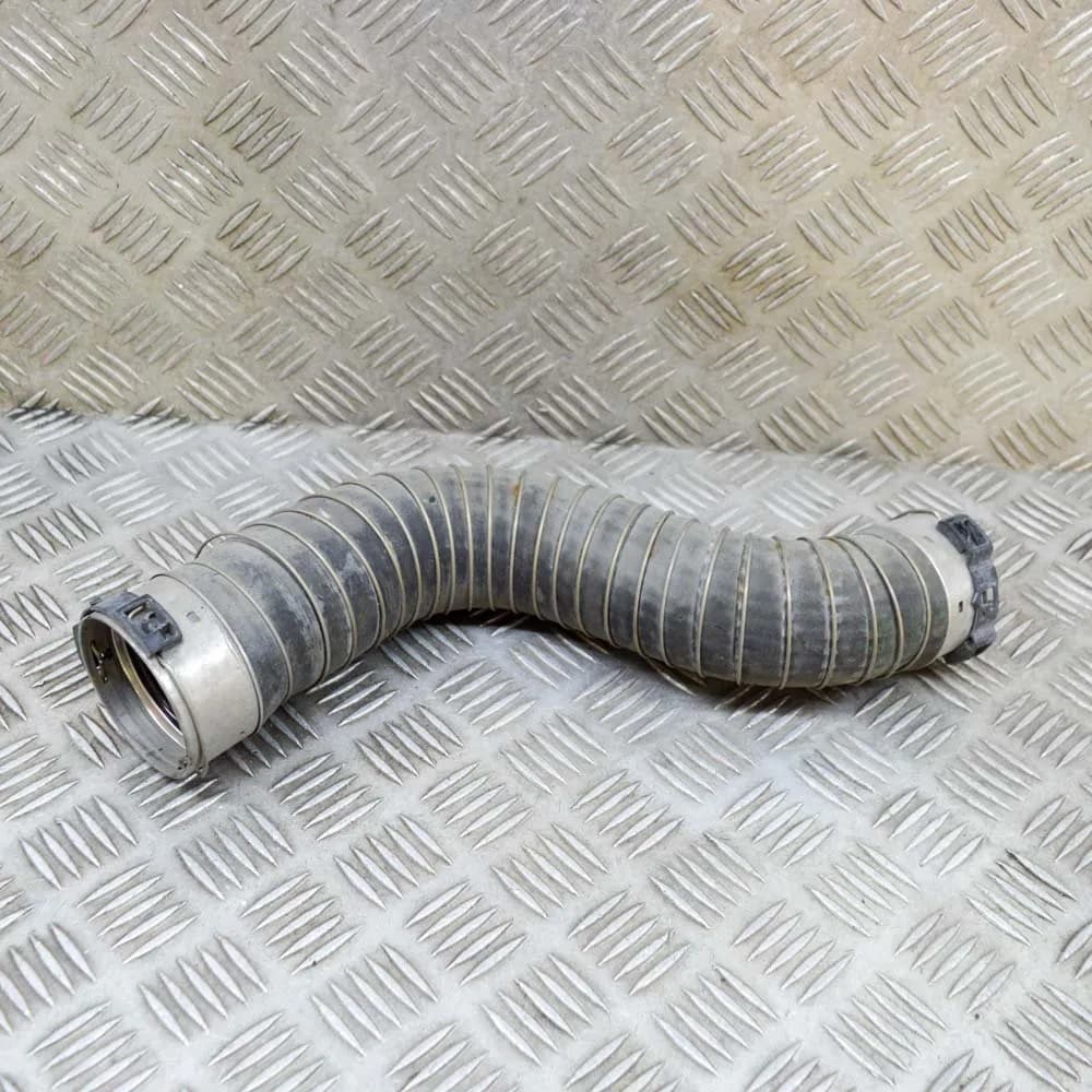 BMW X3 F25 xDrive 20d Right Side Intercooler Pipe Hose 8573762 140kw 2015