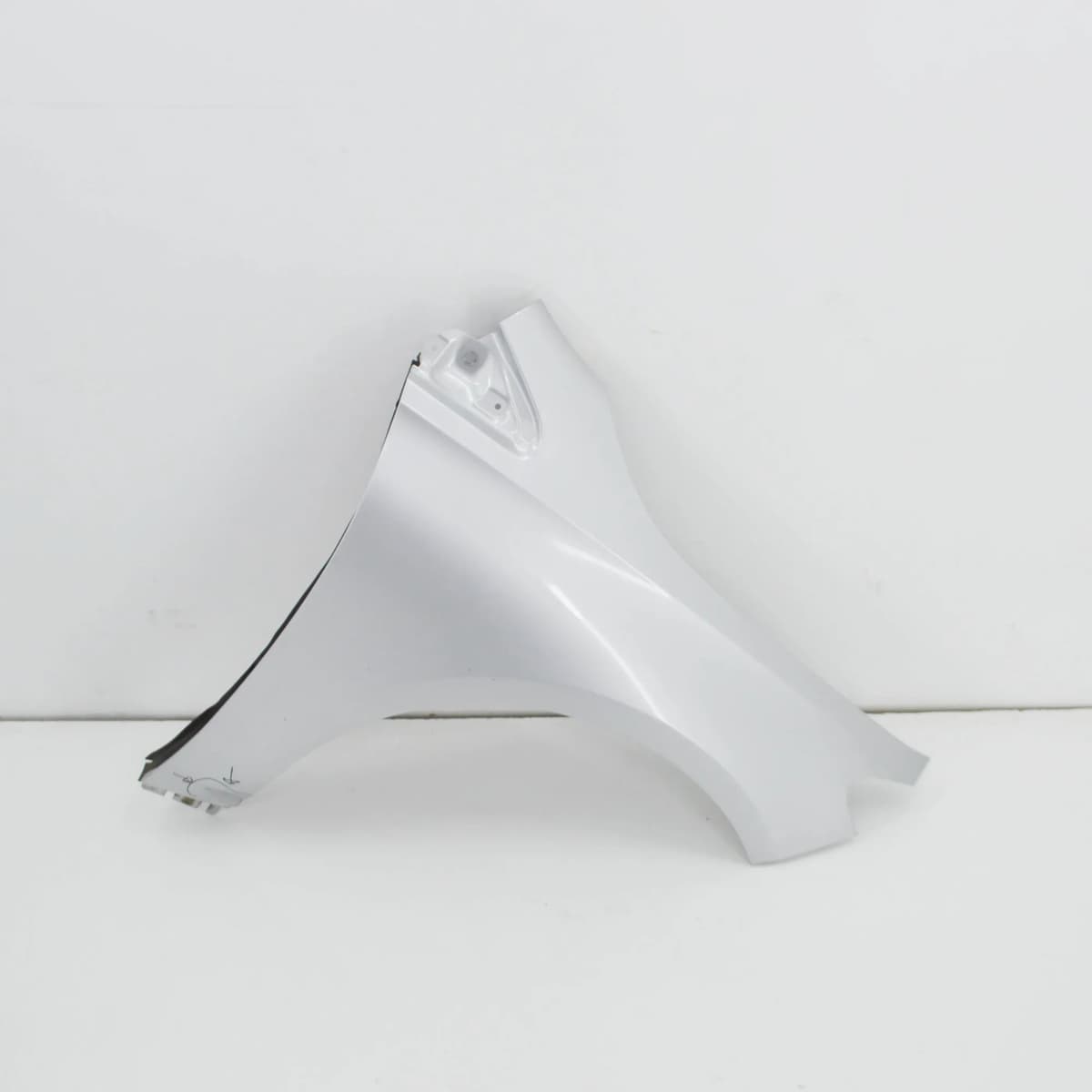 MERCEDES-BENZ B-CLASS Sports Tourer W247 Front Right Fender 1.3 Petrol 20200392