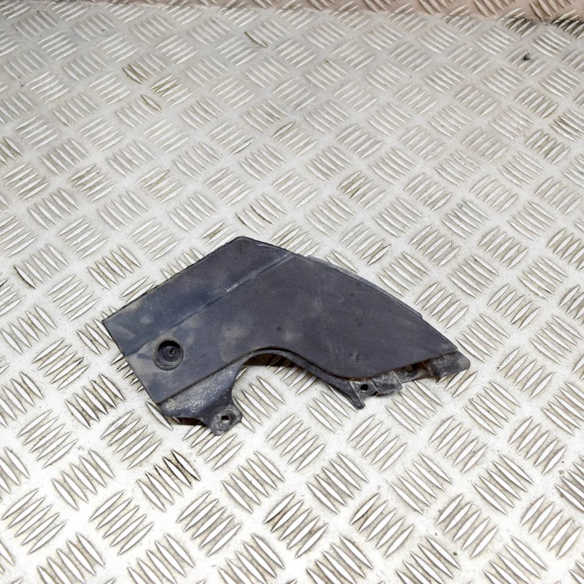 VOLKSWAGEN PASSAT B8 Sedan Rear Left Side Mudguard 3G0854857 2015