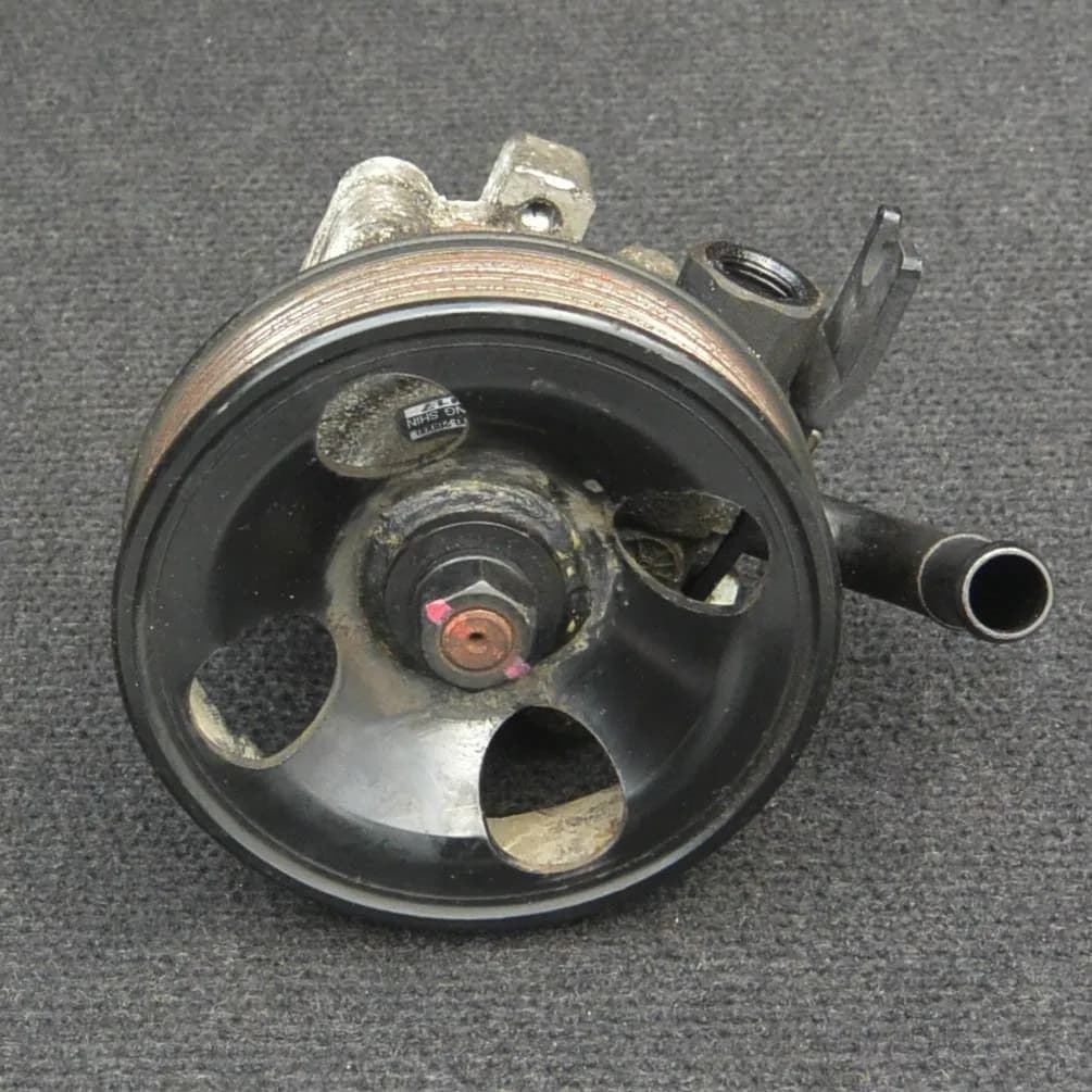 HYUNDAI SANTA FÉ II CM 2008 Power Steering Pump 57100-2B000