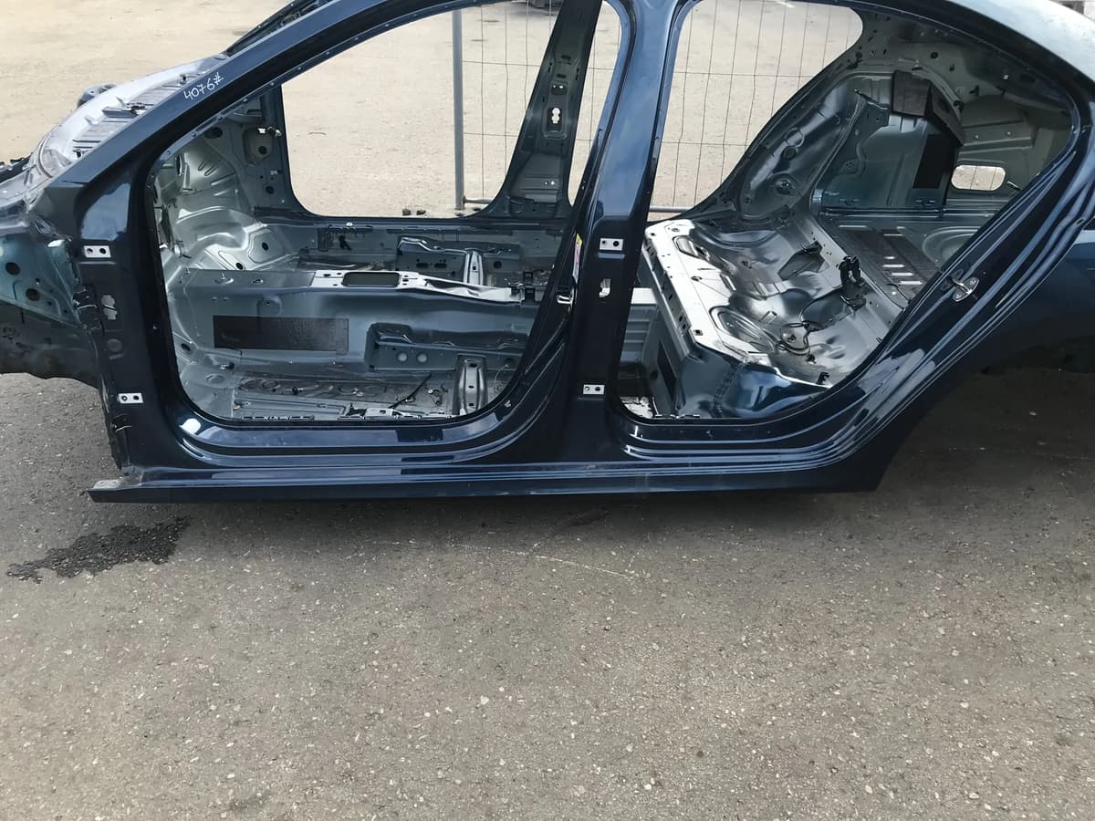 SKODA OCTAVIA IV NX3, NN3 2022 Left Side Sideskirt