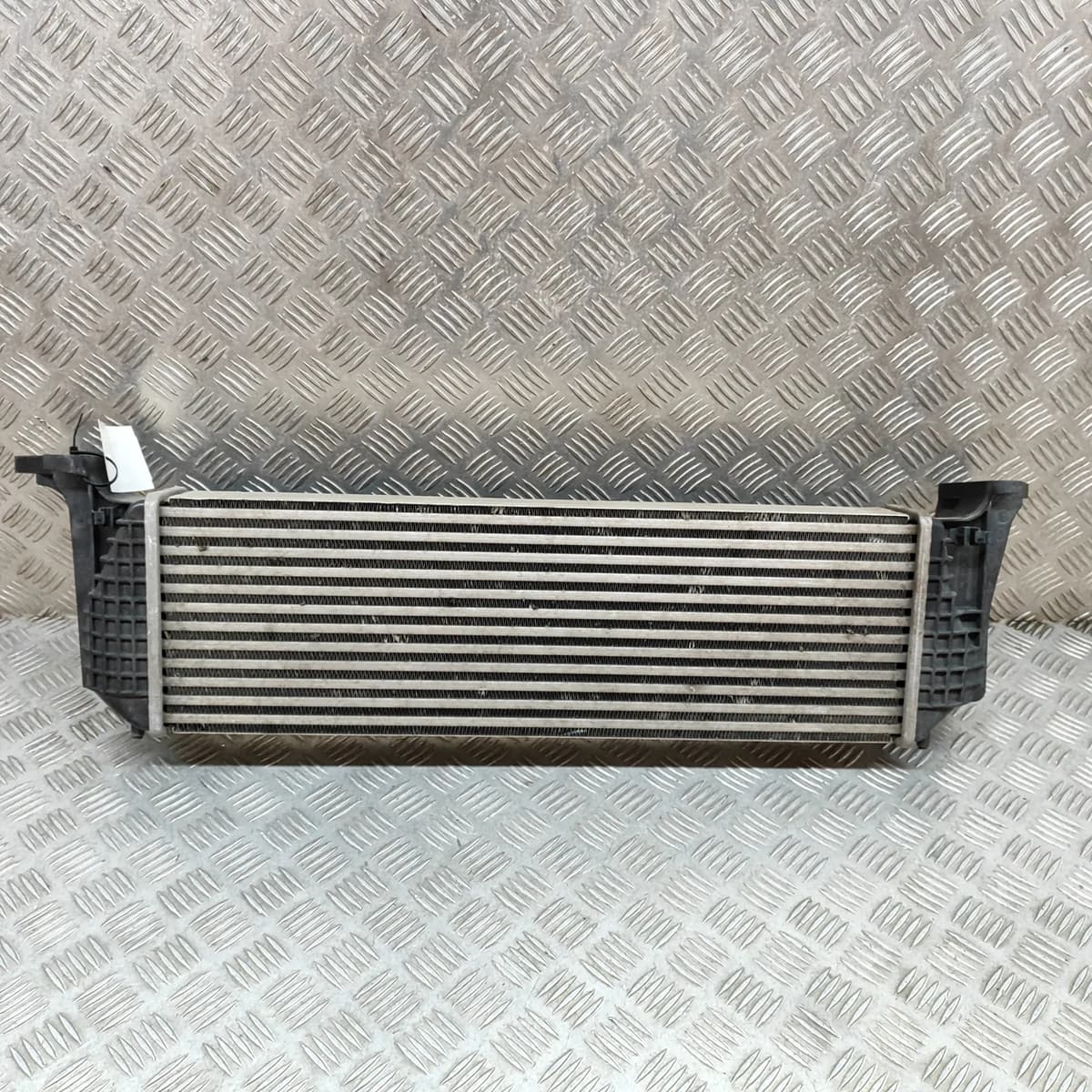 IVECO DAILY VI Furgon 2020 Intercooler Radiator 5801526777