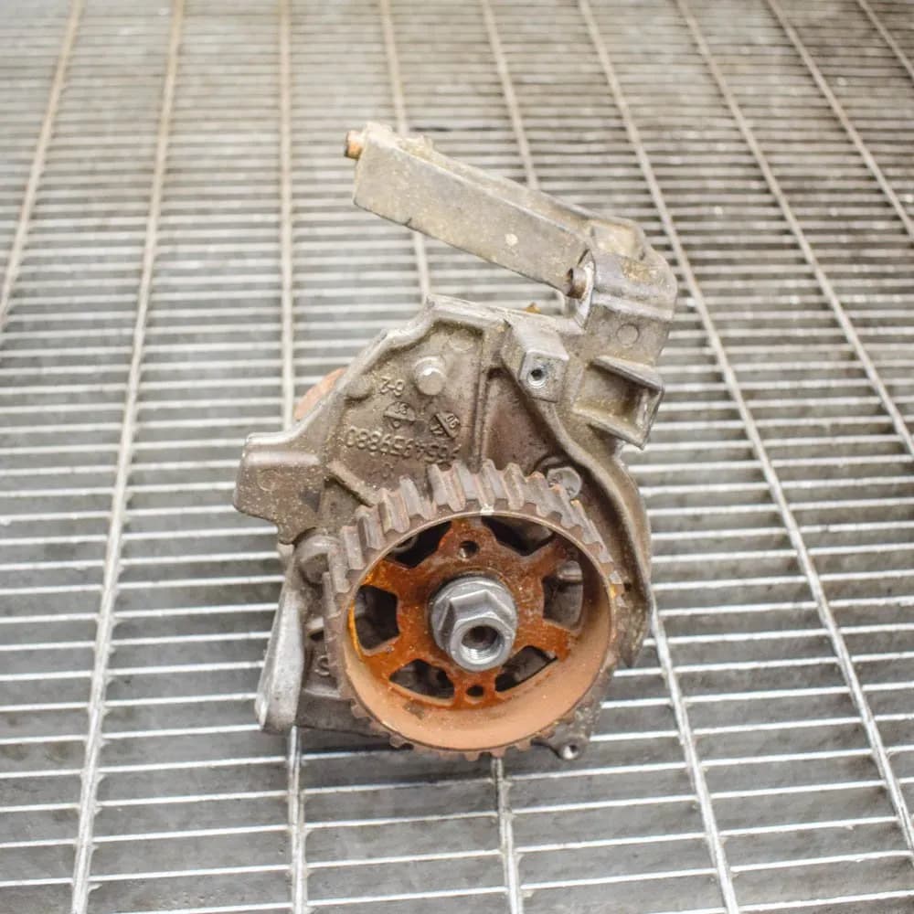 PEUGEOT 308 T7 1.6 HDi High Pressure Fuel Pump 9656300380 66kw 9HX 2007