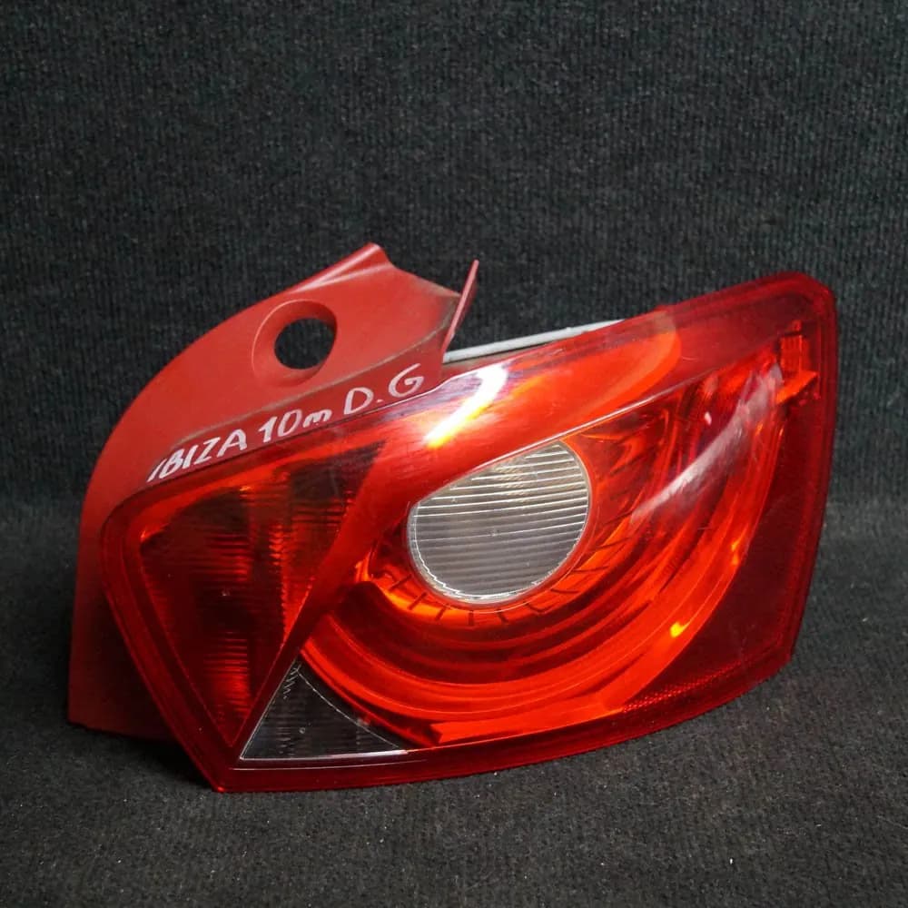 Seat Ibiza 6J Rear Right Taillight 6J4945112B 6J4945096C 2010