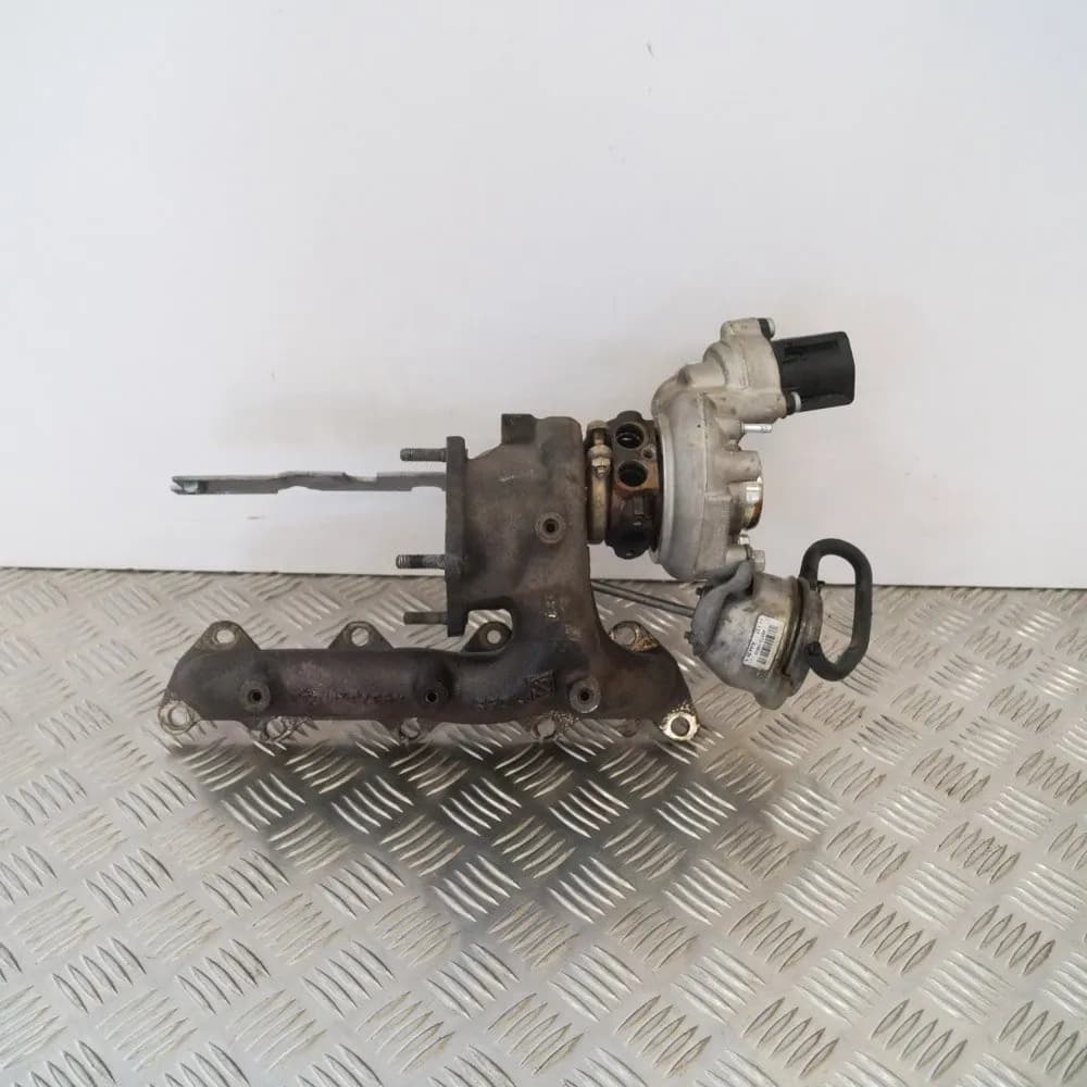 Volkswagen Tiguan 1.4 Petrol Turbo charger 03C145702C 2011