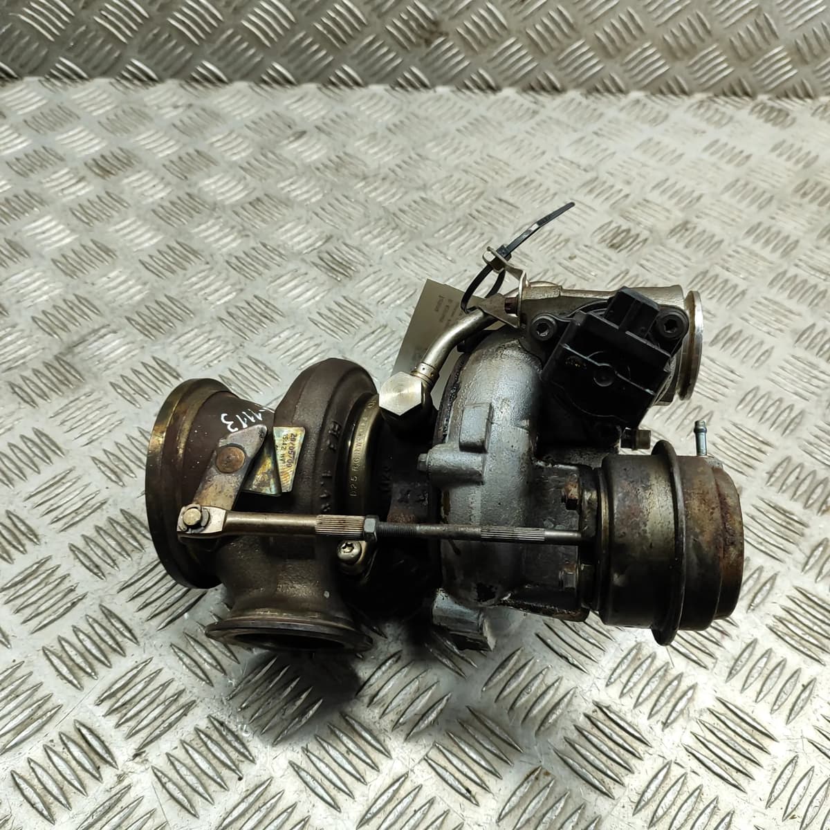 BMW 7 F01 Turbocharger 4571543 769155-14 4.4 Petrol 300kw 2011 23516499