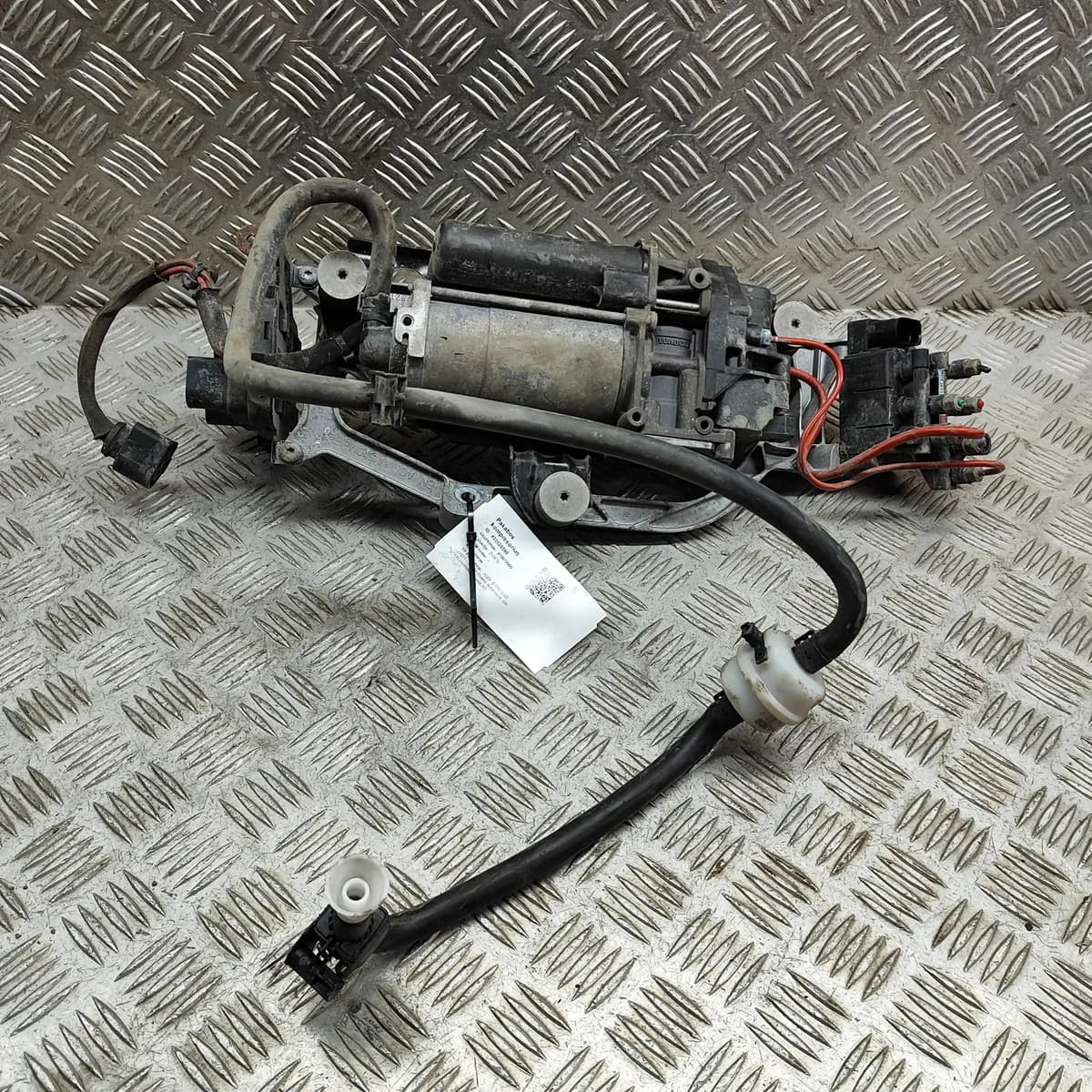 AUDI E-TRON GT Air Suspension Compressor 9J1616006D Electricity 350kw 2022