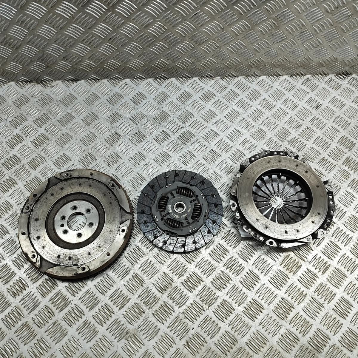 CITROËN C3 MK3 SX Clutch Kit 9801139380 1.2 Petrol 60kw 2023 24305801
