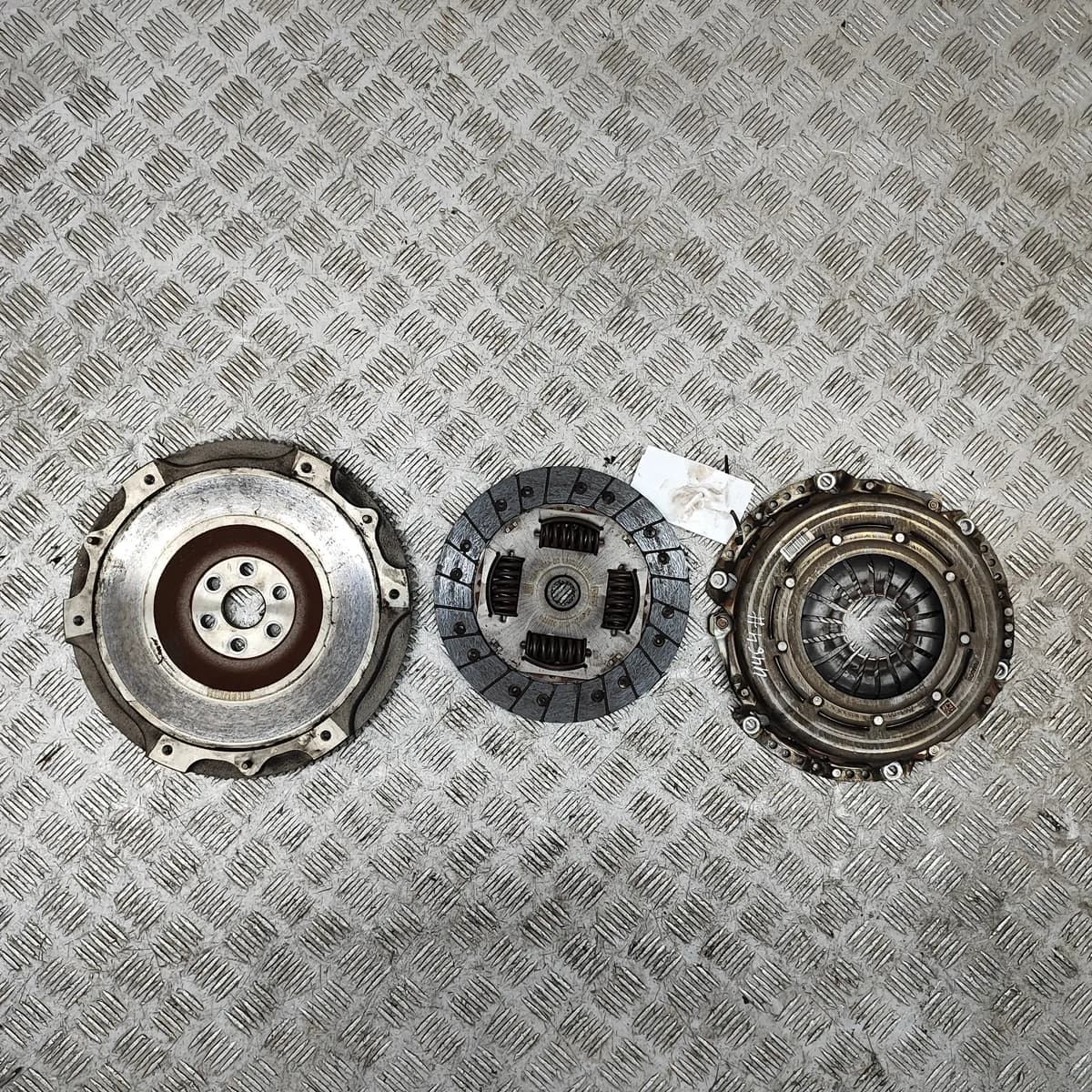 FORD FIESTA MK7 B479 Clutch Kit CM5G-6375-RB 1.0 Petrol 92kw 2017 25775102