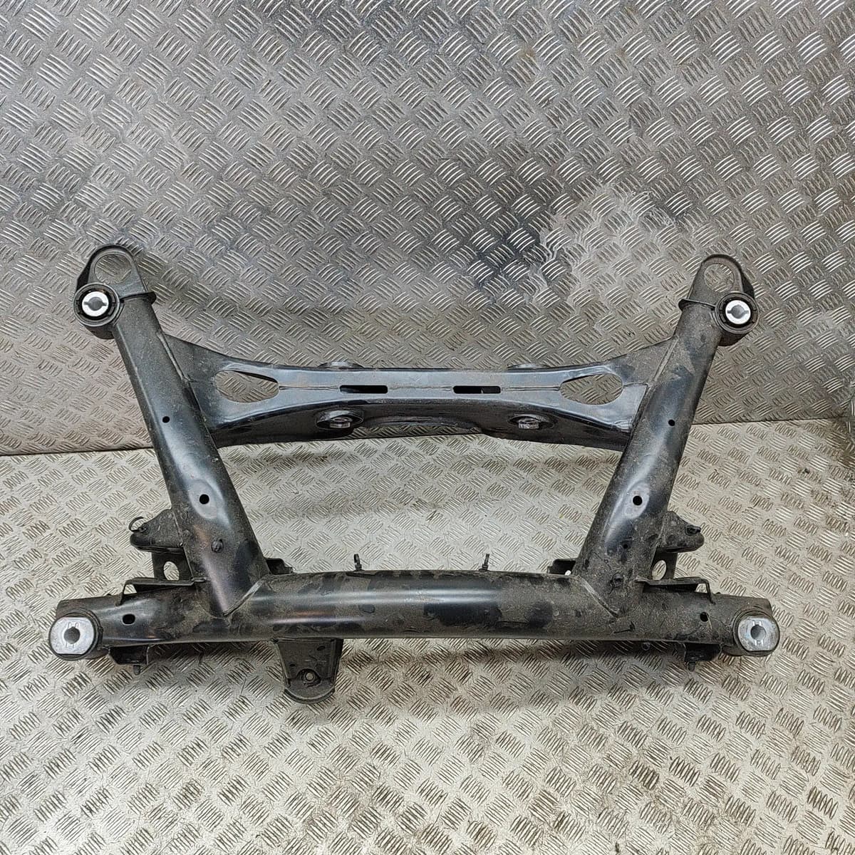 VOLVO XC40 536 2023 Rear Subframe 32246801