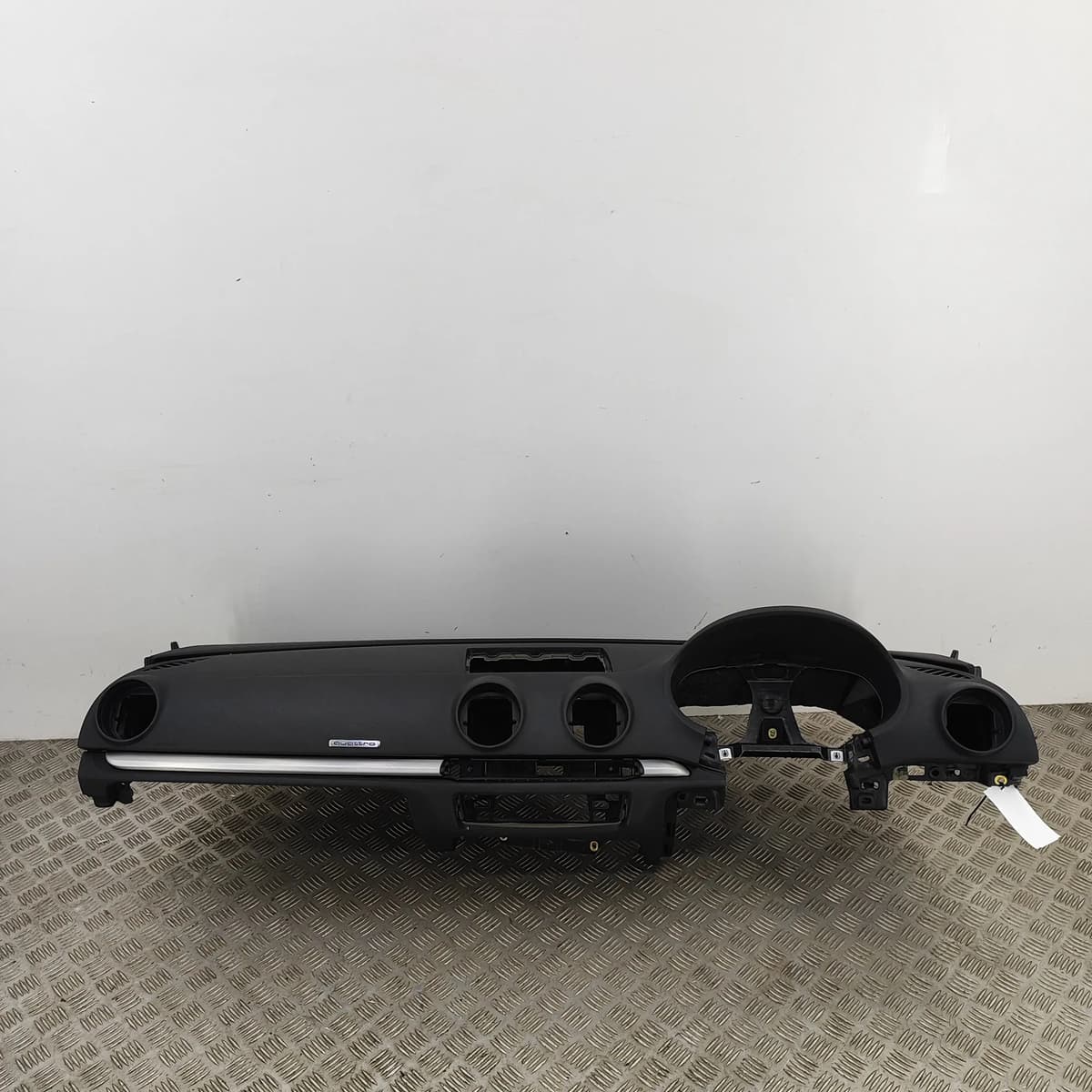 AUDI A3 S3 8V Armaturenbrett 8V2858041A 2,0 Benzin 221 kW 2016 RHD 27273835