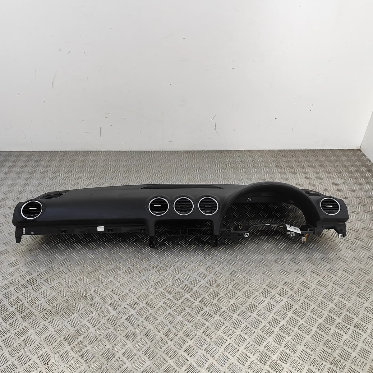 AUDI A4 Cabrio 8H Dashboard Panel 8H2857067 2.0i 147kw 2009 RHD 27450025