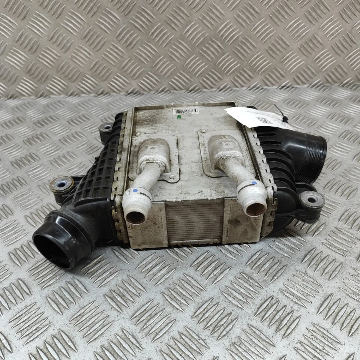 LR RR VELAR L560 Intercooler Radiator GX63-6K775-AE 3.0D 221kw 2018 27528610