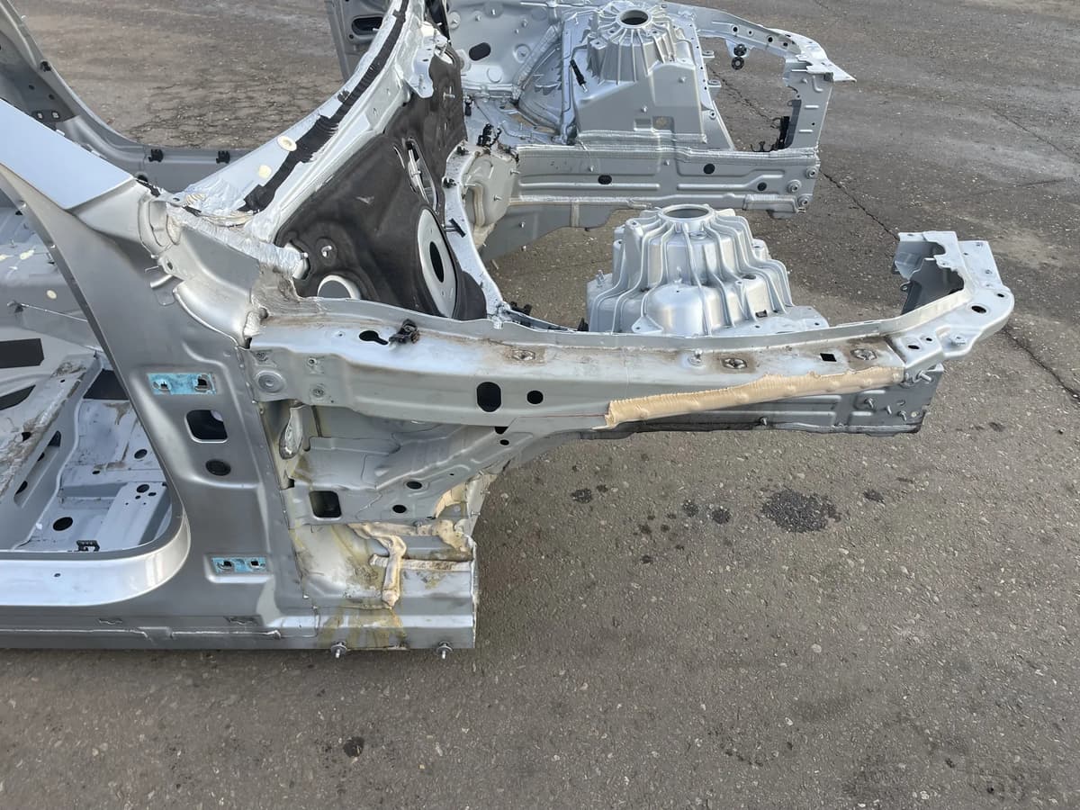 MERCEDES-BENZ C W206 2023 Front Right Quarter Panel