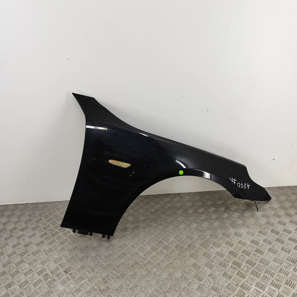 MERCEDES-BENZ E T-Model S211 Front Right Fender A2118801418 2006 27853849