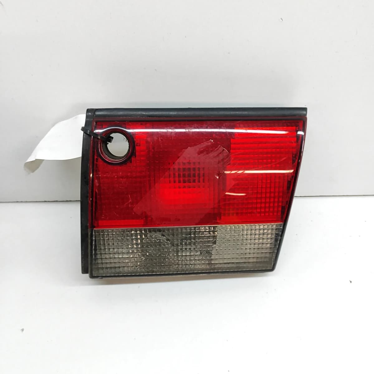 SAAB 9-3 Cabriolet YS3D Right Side Tailgate Tail Light 4675401 RHD 2001