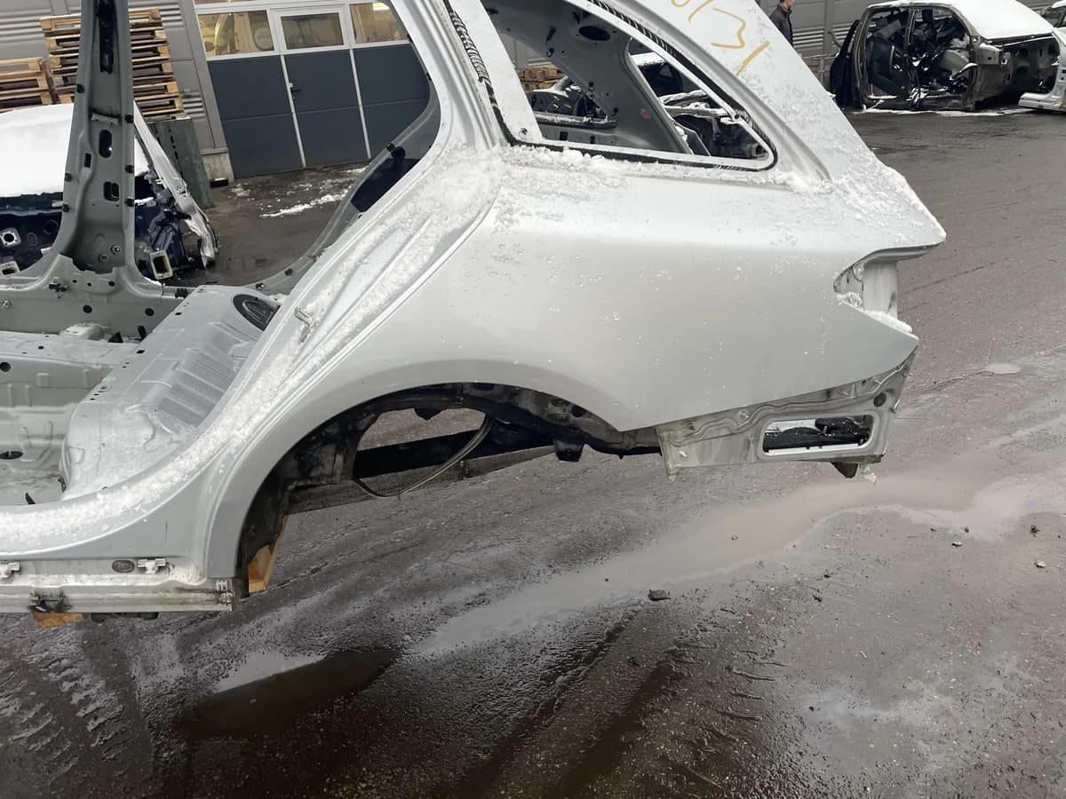 MERCEDES-BENZ C T-Model S205 Rear Left Quarter Panel 1.6 Petrol 115kw 28288173