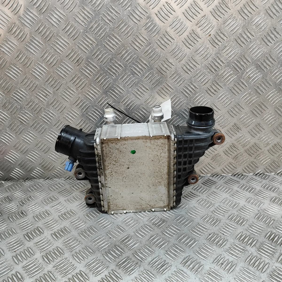 LR RANGE ROVER EVOQUE L538 Intercooler Radiator GJ32-9L440-AD 2.0D 110kw 2017
