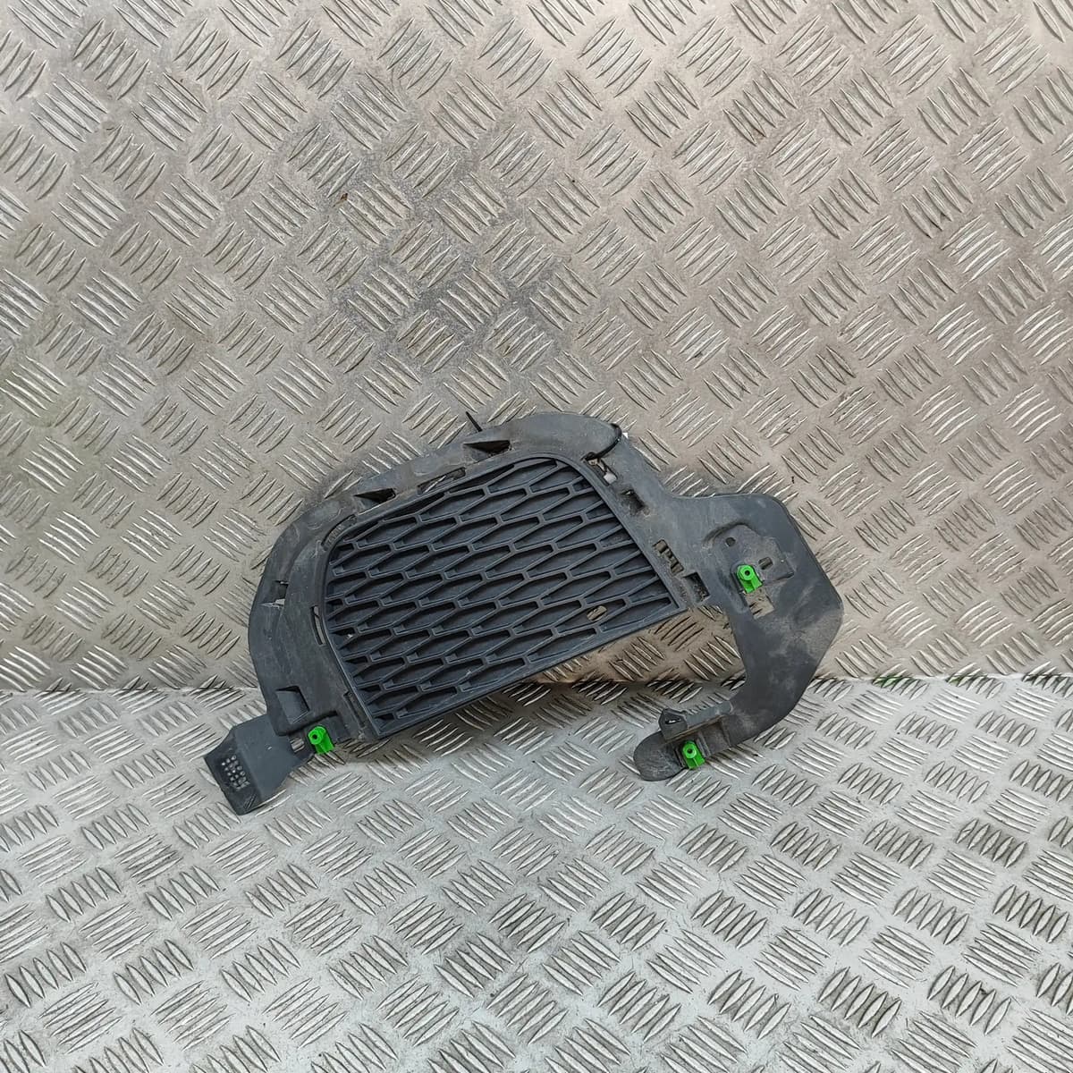 LAND ROVER RANGE ROVER EVOQUE L538 Front Right Grill GJ32-15A298-A 2017 28419909