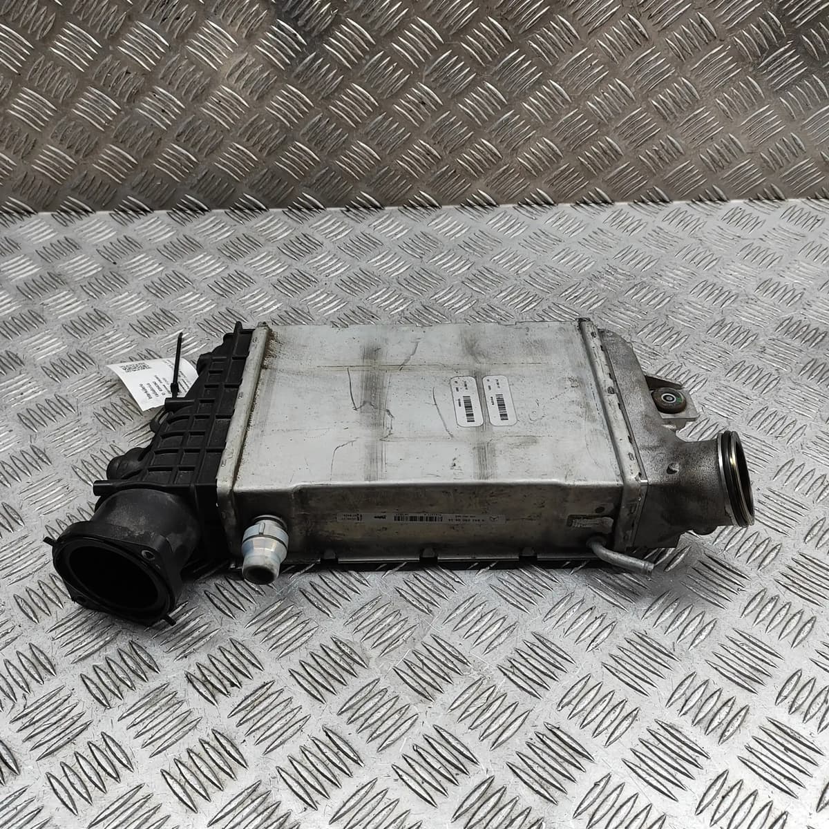 MERCEDES-BENZ E W213 Intercooler Radiator A6420900414 3.0D 190kw 2017 28463943