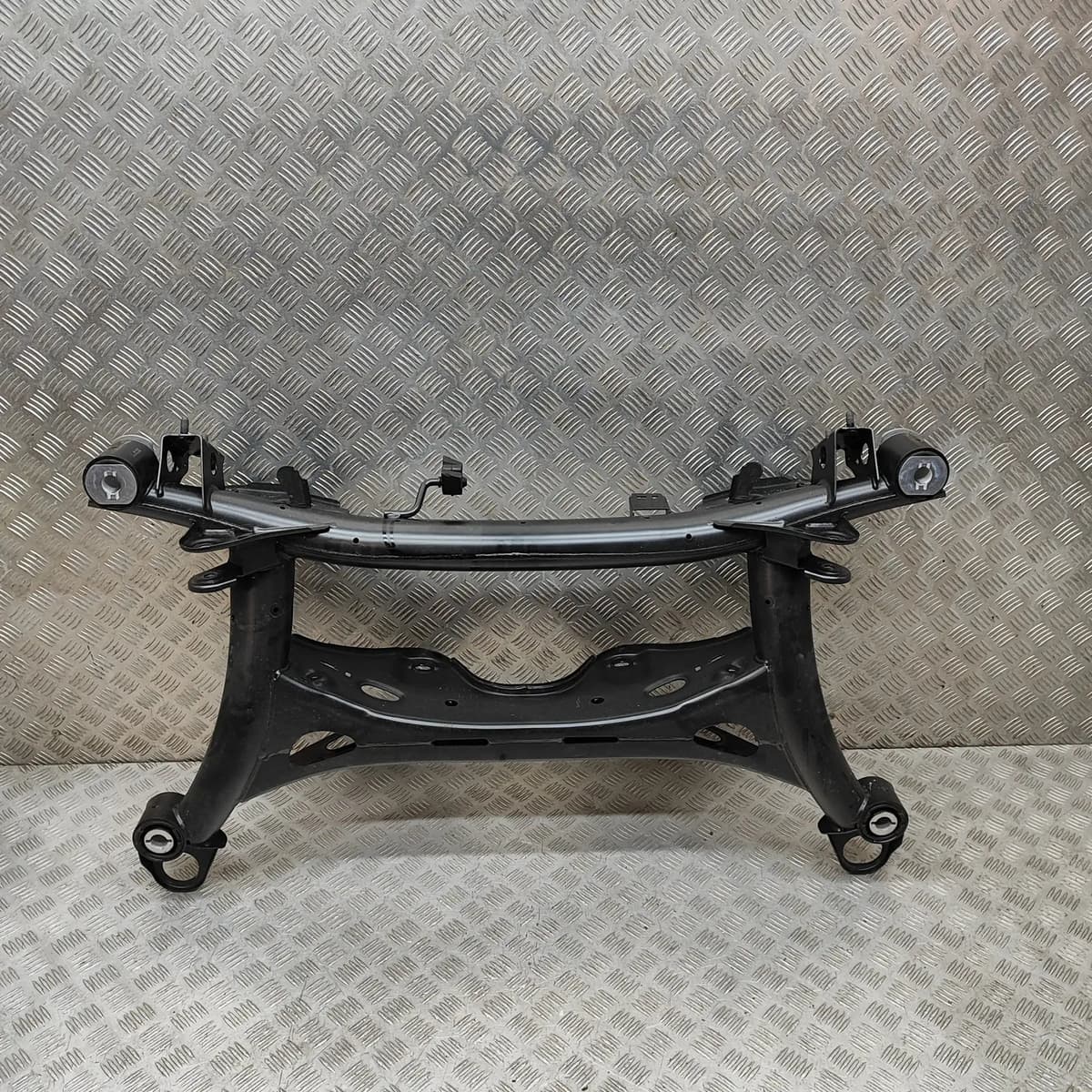 VOLVO XC40 Rear Subframe 32246360 2.0 Hybrid 120kw 2024 28591519