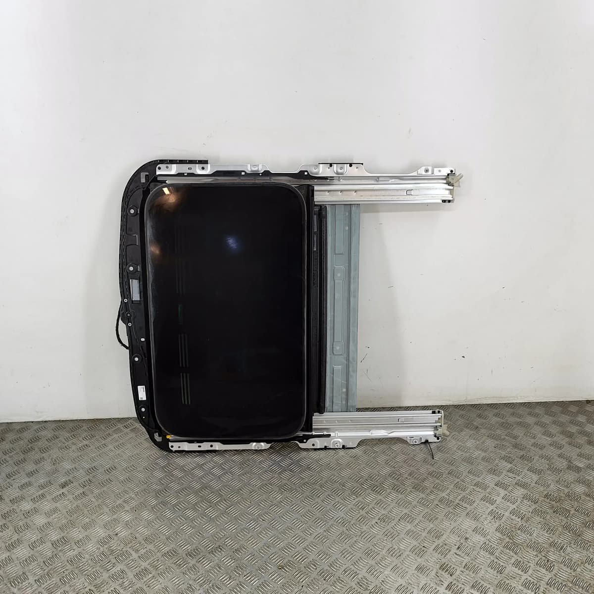 MERCEDES-BENZ EQC Sunroof A2537804400 Electricity 300kw 2023 28703561