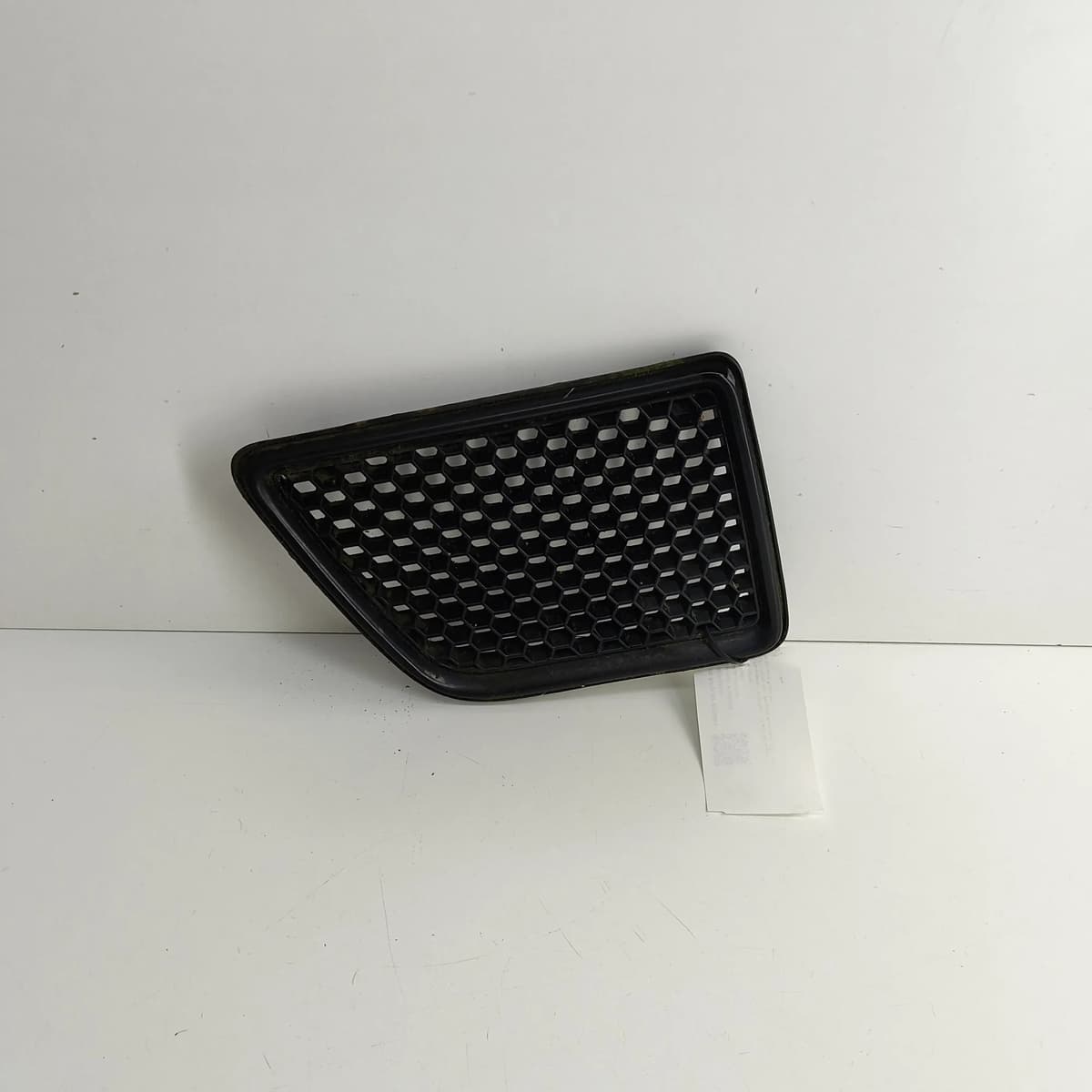 PONTIAC GRAND AM Sedan Front Right Grill 22548226 3.3 Petrol 119kw 1991 29014155