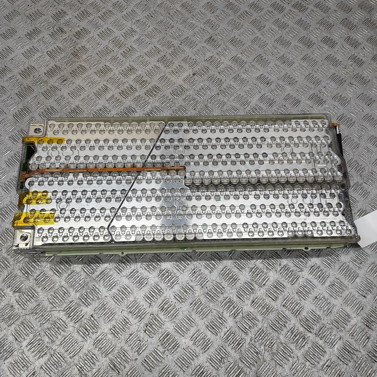 TESLA MODEL S Battery 1020955-90-A 310kw 2016 29049586