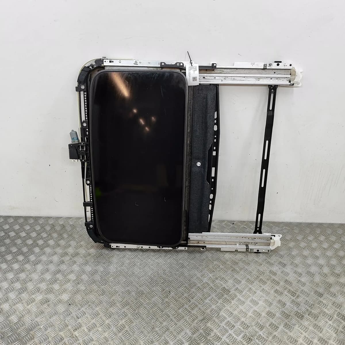 LEXUS RX L1 Sunroof 63260-48151 3.5 Petrol / electricity 183kw 2013 29071480