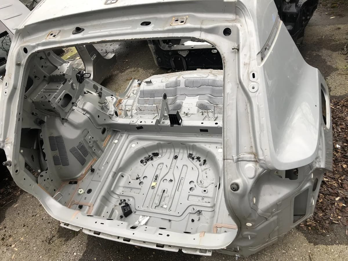 VOLVO XC40 Rear Right Quarter Panel 2.0 Hybrid 120kw 29290590