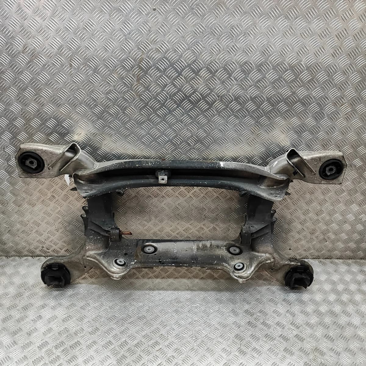 MERCEDES-BENZ S W220 Rear Subframe A2203502100 5.0 Petrol 225kW 2000 29405193