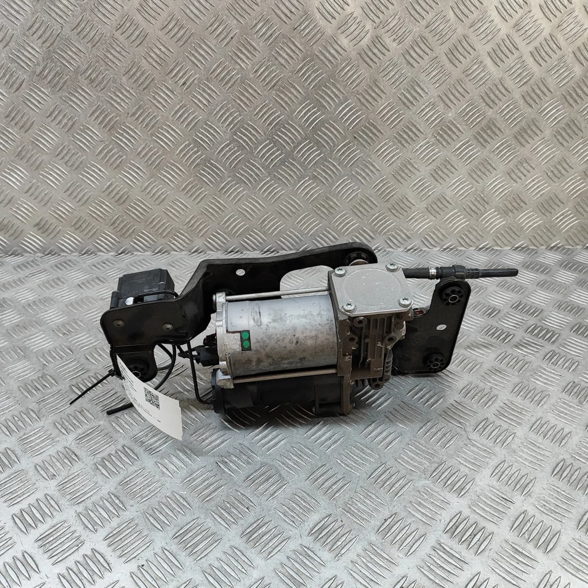 BMW X6 E71 Air Suspension Compressor 6859714 3.0 Diesel 280kw 2012 30029582
