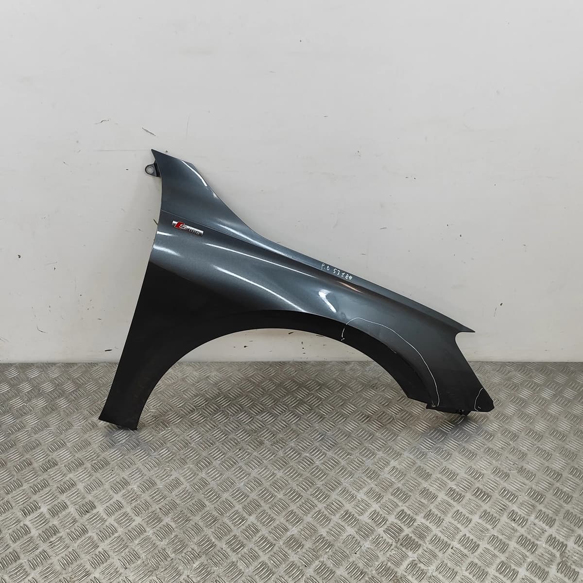 AUDI A3 Limousine 8YS Front Right Fender 8Y0821106A 30376809