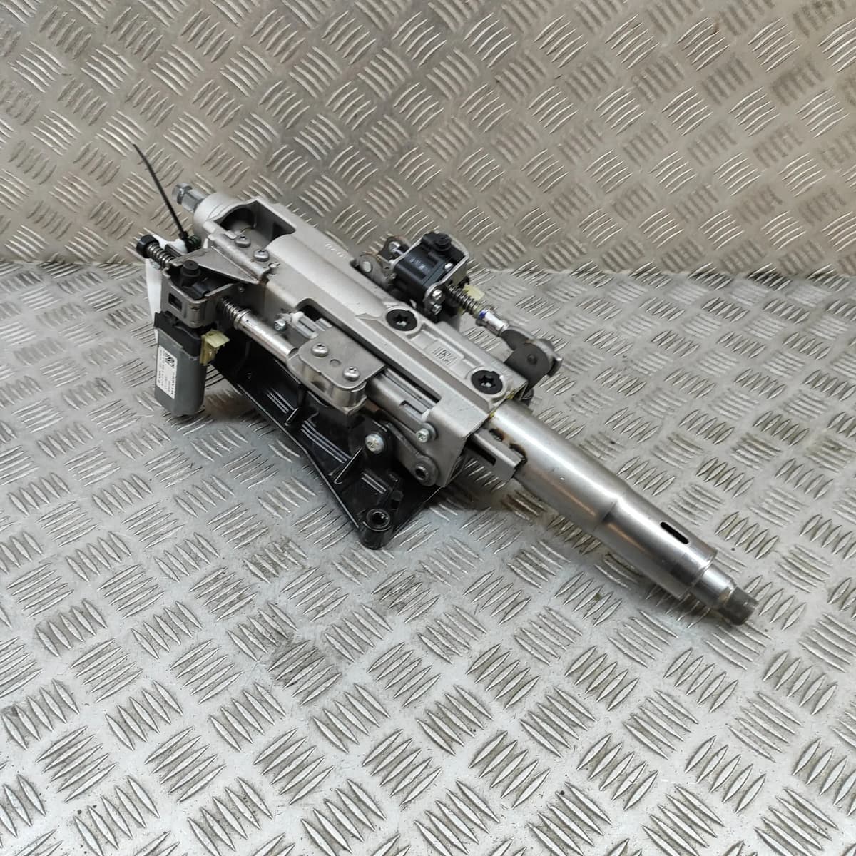 TESLA MODEL X Steering Column Mechanism 1027811-00-F LHD Electricity 568kW 2018
