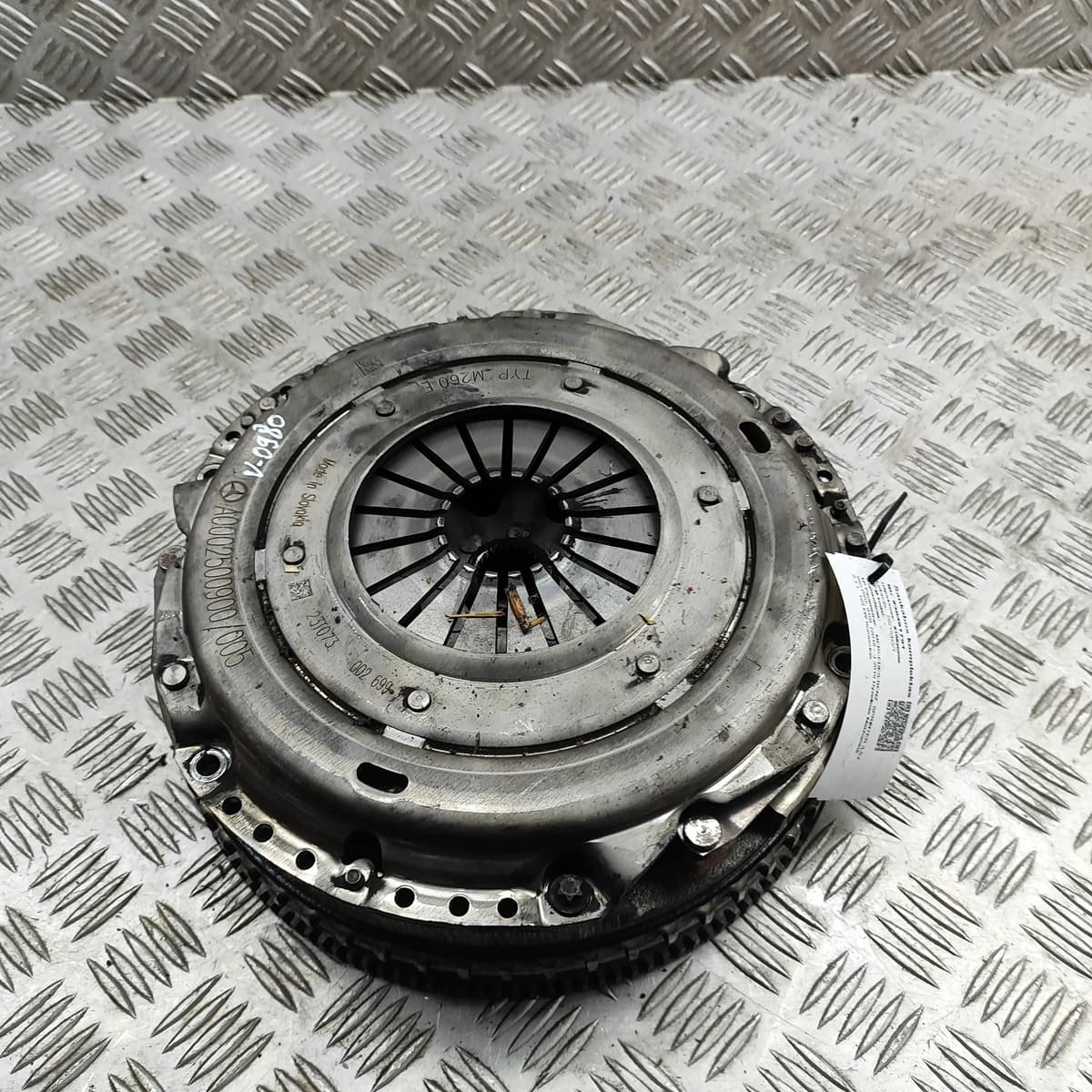 MERCEDES-BENZ SPRINTER 907 Clutch Kit A0002500900 2.1 Diesel 105kW 2019 30491791