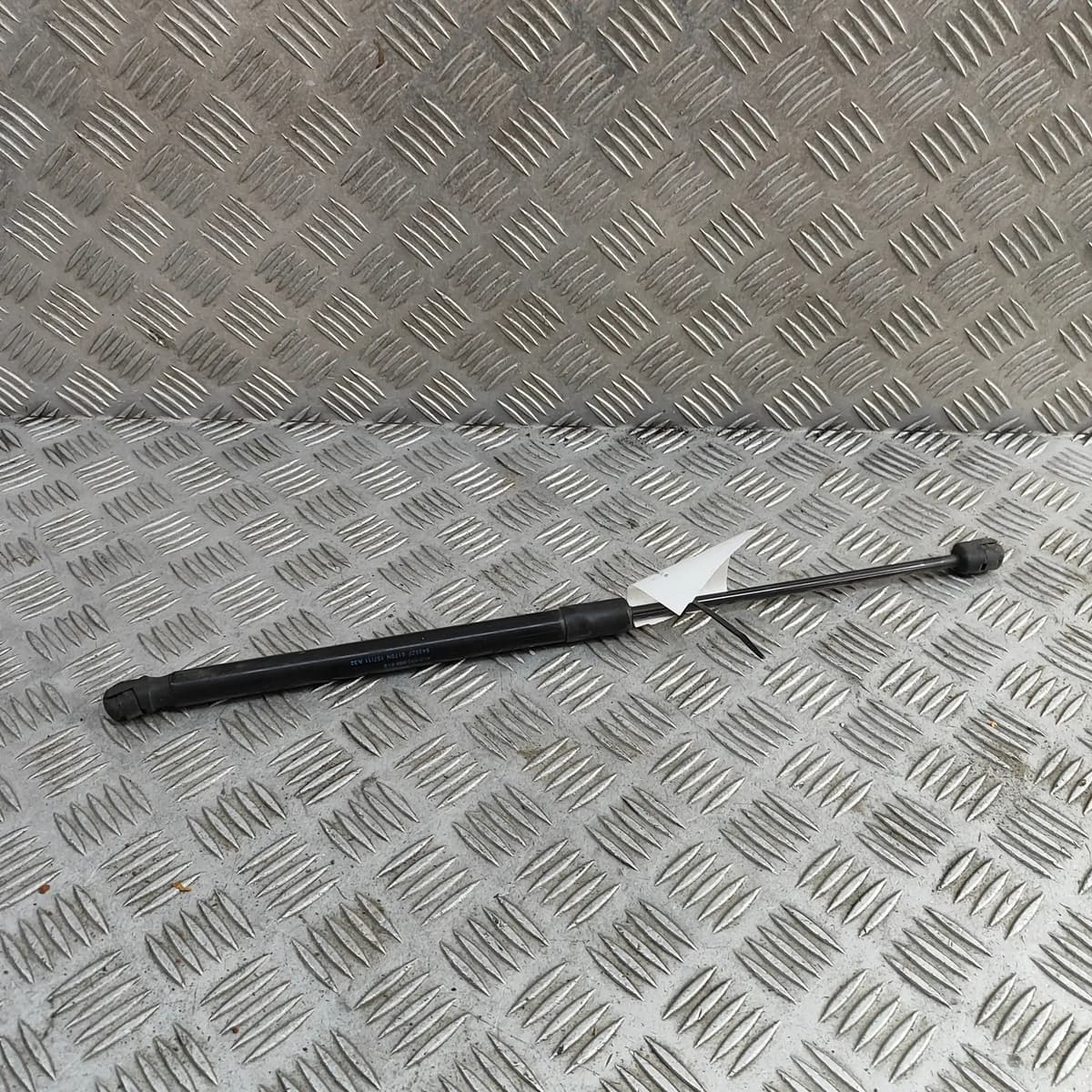 AUDI Q7 4L Front Right Bonnet Strut 4L0823359 3.0 Diesel 180kw 2014 30971544