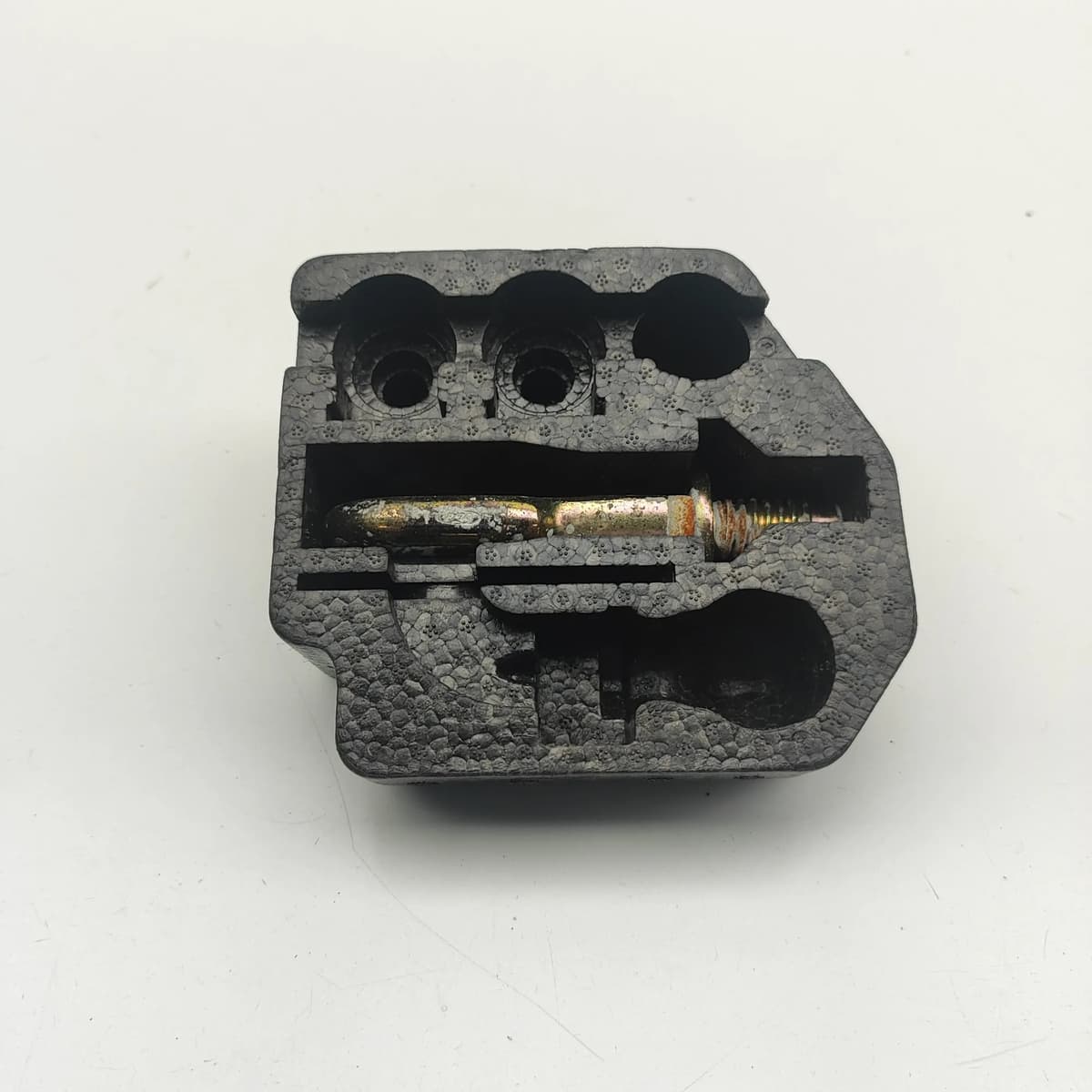 ASTON MARTIN VANTAGE Coupe V8 Tow Hook Towing Eye 4G43‑40‑10983 2006 31221176
