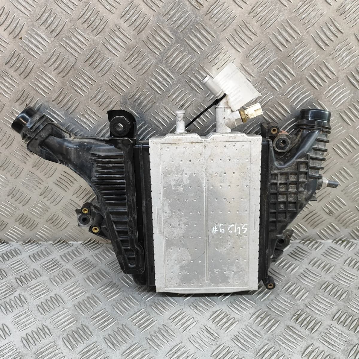 TOYOTA HILUX MK8 Pick-up N1 Intercooler Radiator 17940-11090 31237978