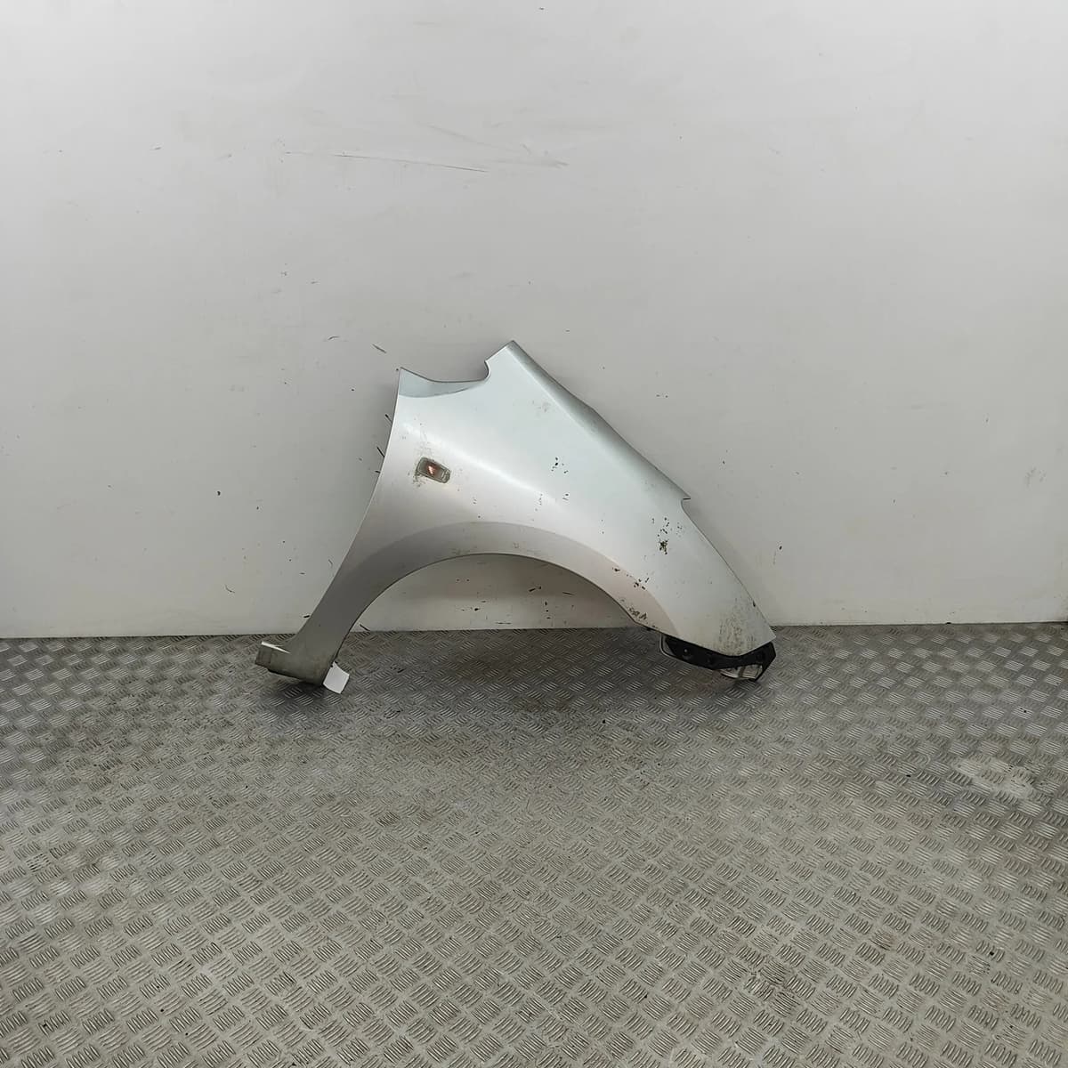 TOYOTA PRIUS Hatchback W2 Front Right Fender 53801-47010 31443026