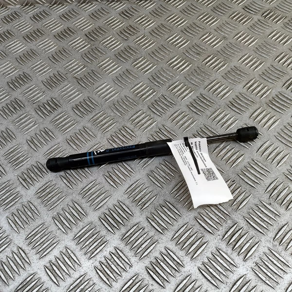 BMW 3 F30 Front Right Bonnet Strut 7239233 2017 31540177
