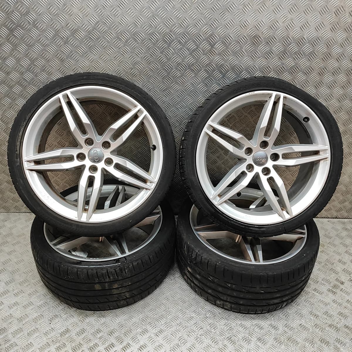 AUDI A5 F5 Alloy Wheel Set 8W0601025AM 2019 31617696