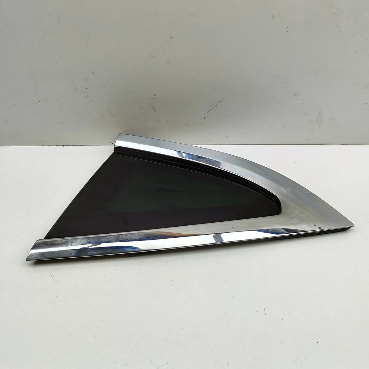 TESLA MODEL X Rear Right Quarter Window 1071293-00-B 568kw 2020 31670399