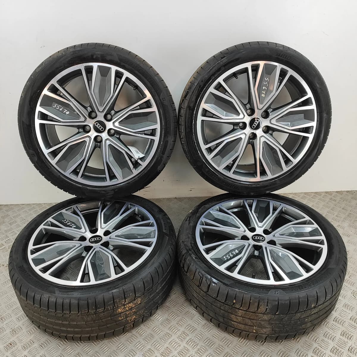 AUDI A5 Avant B10 Alloy Wheel Set 8B3601025AT 2024 31802350