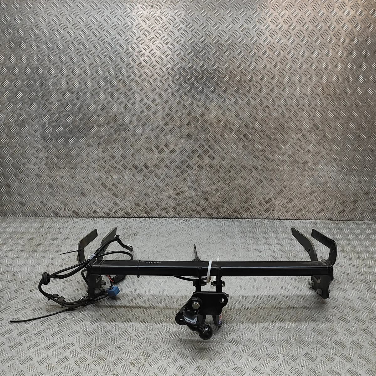 TOYOTA RAV 4 MK5 A5 H5 Towbar Kit TTOY14 2.5 Petrol / electricity 163kw 31889286